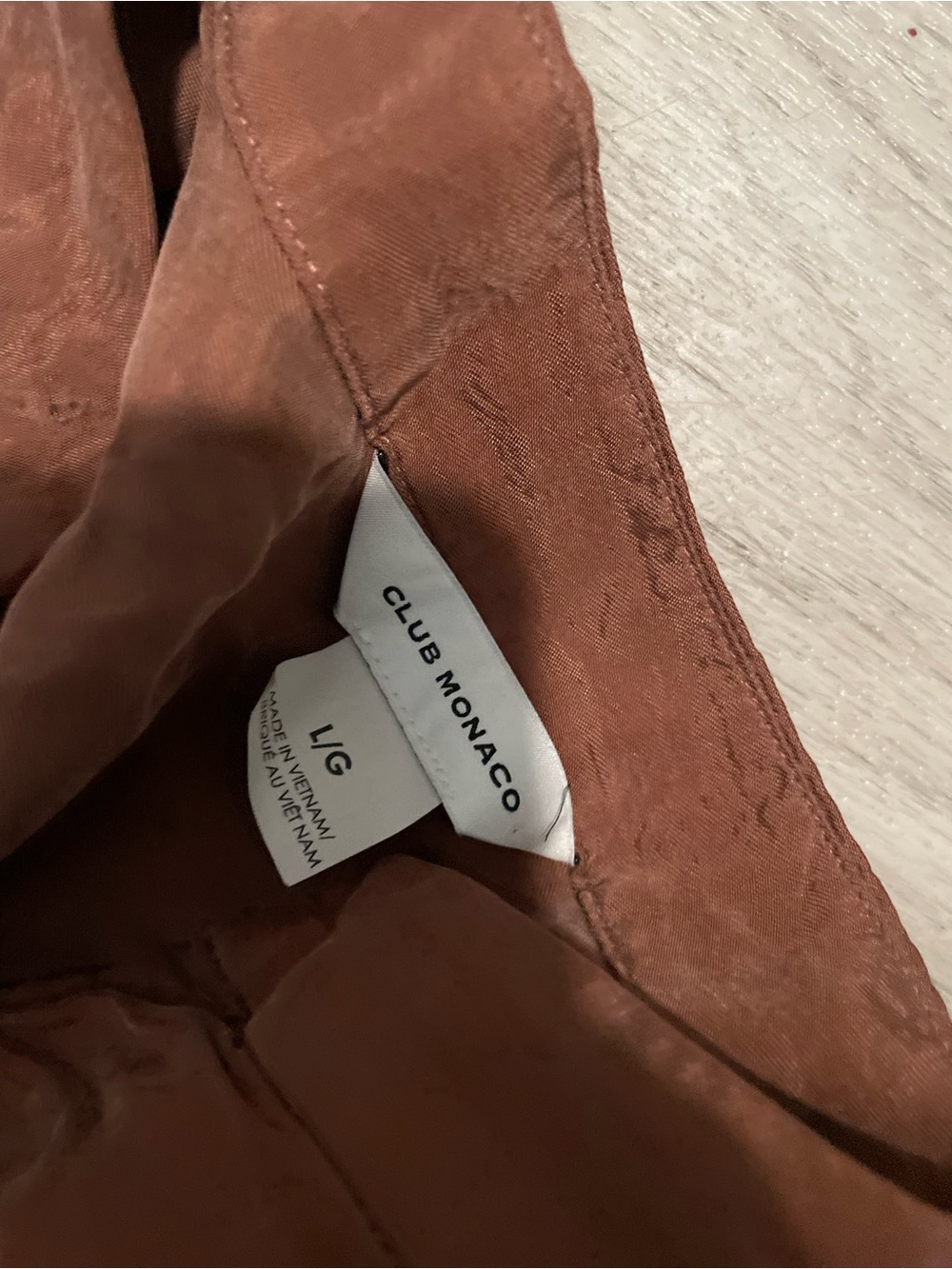 Club Monaco Rust-Brown V-Neck Long Sleeve Blouse - Picture 2 of 2